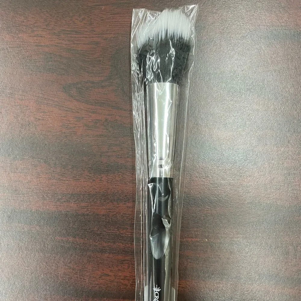 NWT Crown Brush Tapered Due Fiber Brush C427